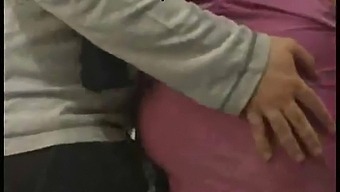 Viaje En El Coche Se Convierte En Un Encuentro Caliente - Video Porno Gratis - Youporn