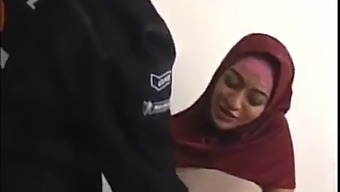 Mature Mom And Arab Babe In A Wild Encounter