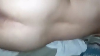 Mi Cuñada Se Pone Provocativamente Encima Mío Vistiendo Solo Su Ropa Interior